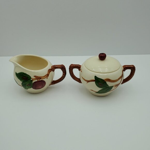 Franciscan Apple Creamer & Sugar Bowl with Lid - Picture 2 of 15